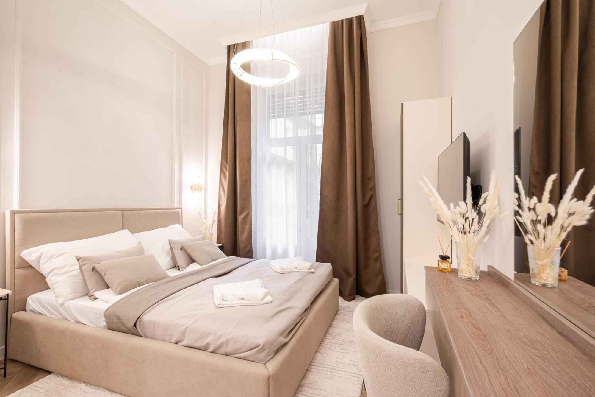 A20 - Boutique Apartment Best Location, By Bqa Будапеща Екстериор снимка